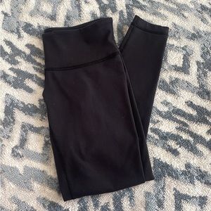 Lululemon Wunder Under size 6